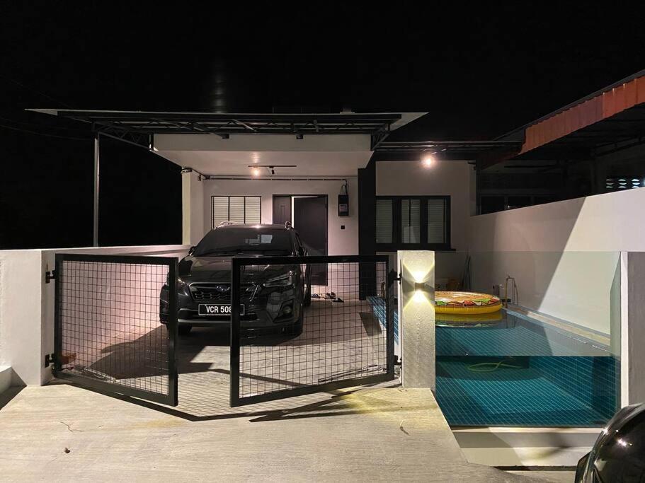 Zen Retreat Glass Pool Villa ไทปิง ภายนอก รูปภาพ
